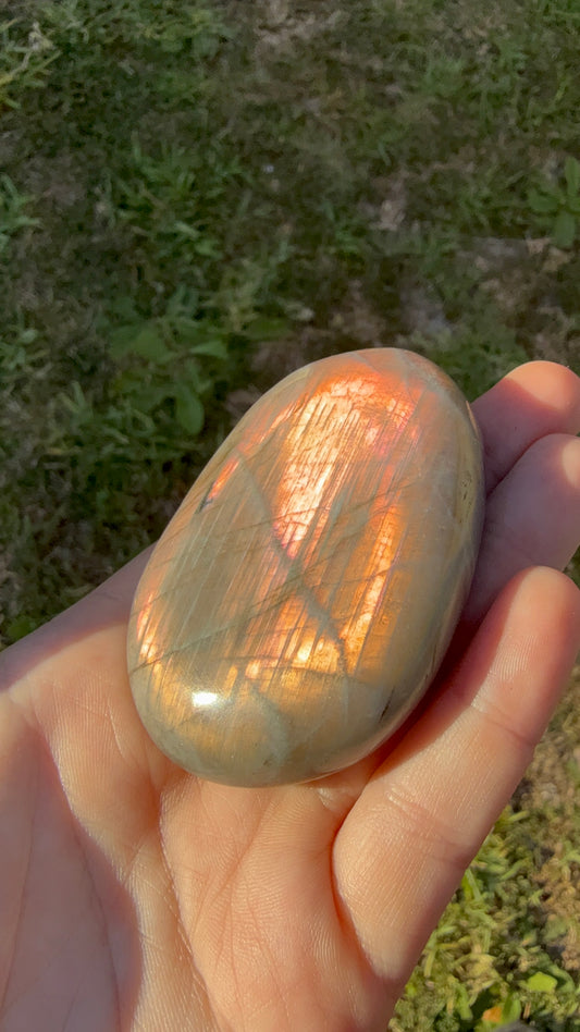 Labradorite Palmstones